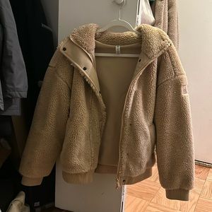 Alo Sherpa Varsity Jacket (Camel)
